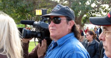 Apresentador de rádio e TV Eli Israeli morre aos 71 anos Apresentador de rádio e TV Eli Israeli morre aos 71 anos