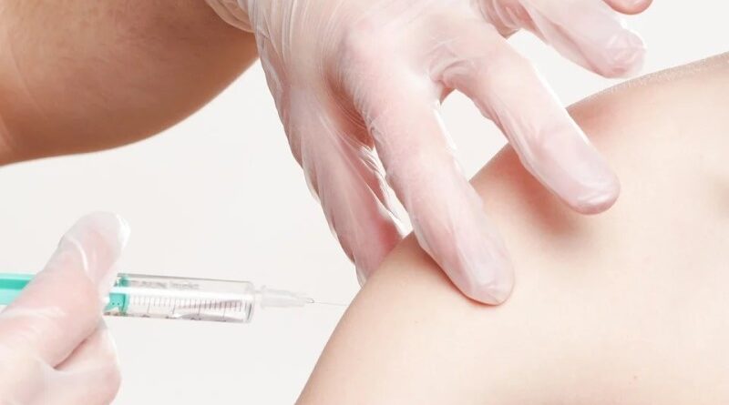 Ministro anuncia acordo para vacina da Pfizer