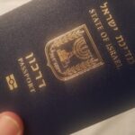 O passaporte israelense para o novo imigrante