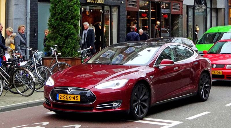Ministério aprova a importação de Tesla