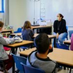 A mobilidade para vacinar docentes e alunos