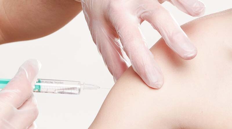 Ministério da Saúde retoma vacinação hoje
