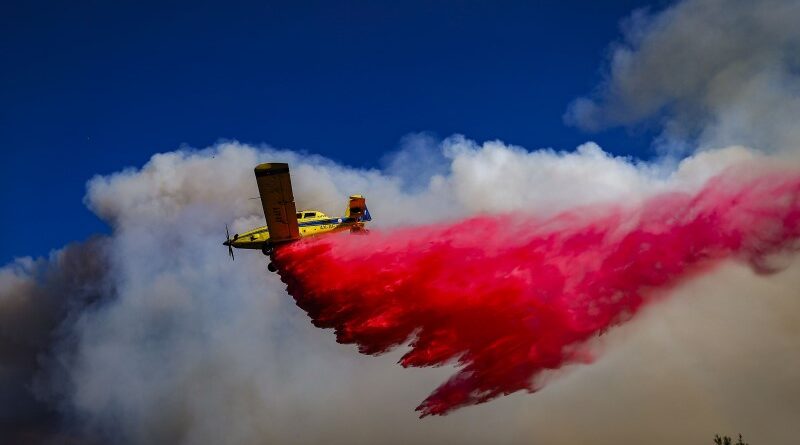 Grande incêndio perto de Jerusalém