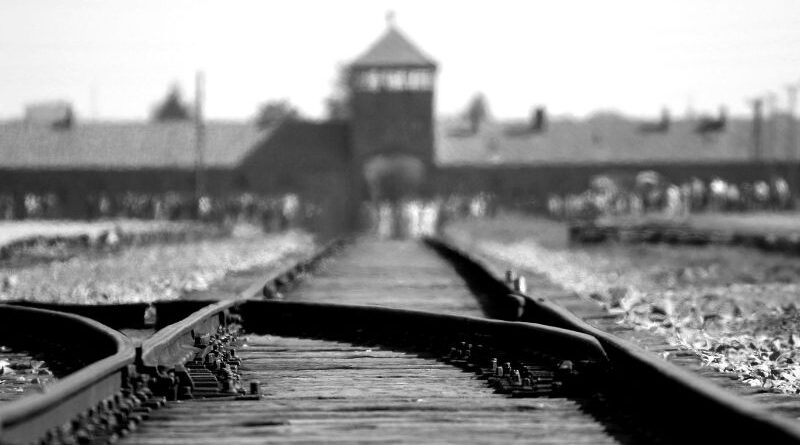 Histórias do Holocausto viram música