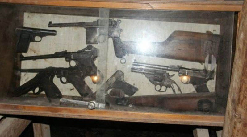 Armas são roubadas de museu