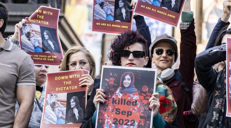 Irã expulso da Comissão das Mulheres