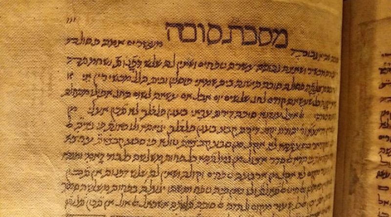 Manuscrito da Torá apreendido na Turquia