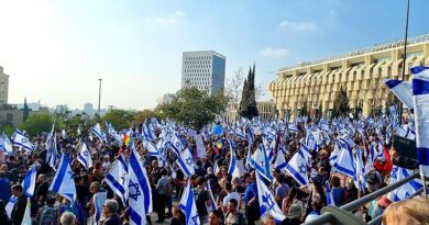 Rodovias bloqueadas em dia de protesto