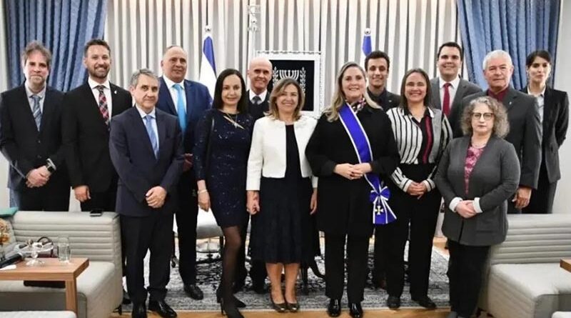 Brasil homenageia primeira-dama de Israel