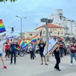Protestos após ataques violentos contra LGBTQ+