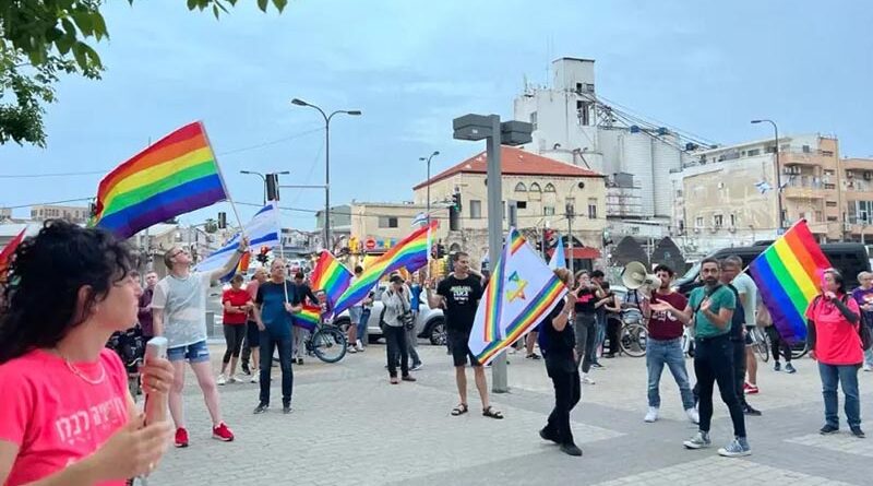 Protestos após ataques violentos contra LGBTQ+