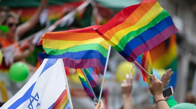 Marcha do Orgulho reúne 30.000