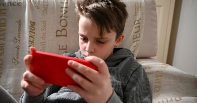 Serviço para denúncia de abuso infantil