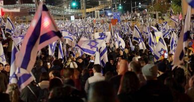 Protestos contra e pró-reforma continuam