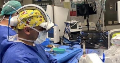 Israel realiza a primeira cirurgia