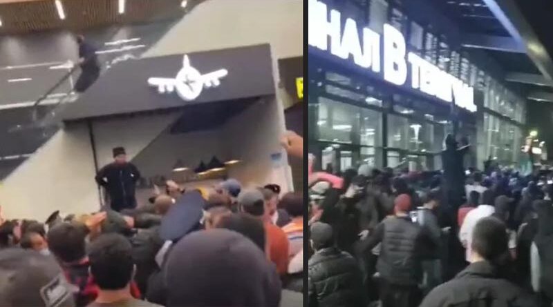 Russos invadem aeroporto para atacar