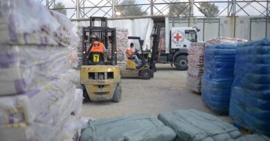 FDI afirmam que 12 mil caminhões de ajuda
