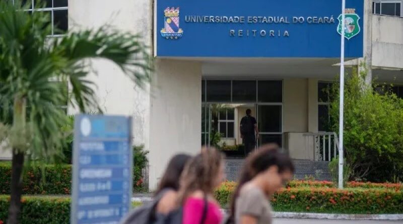 Antissemitismo no vestibular da UECE