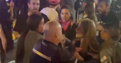 Confrontos em protesto contra o governo
