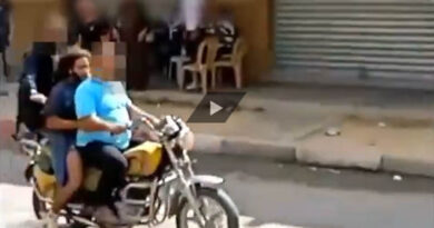 Vídeo de refém levado em motocicleta