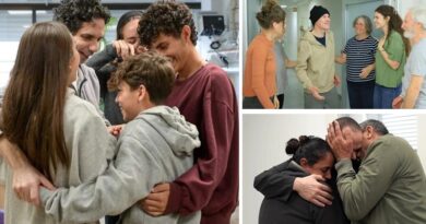 Reféns liberados se reúnem com familiares