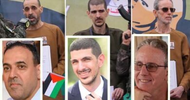 Reféns liberados encontram com familiares