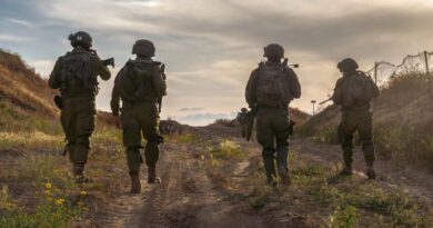 FDI estendem serviço militar obrigatório para homens