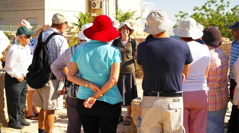 Regulamentação do turismo organizado e transporte remunerado em Israel