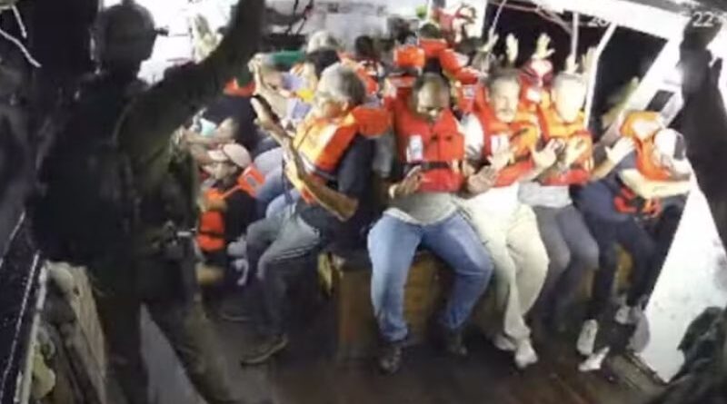 Marinha israelense intercepta flotilha para Gaza