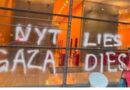 Prédio do NYT é pichado: "NYT mente, Gaza morre"