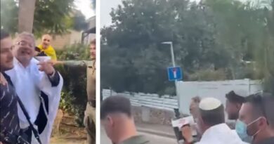 Ativistas assediam Ben Gvir: "assassino de reféns"