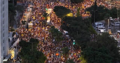 Protestos reúnem milhares de pessoas em todo o país
