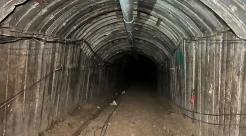 FDI divulgam imagens de túnel em escola do Hamas