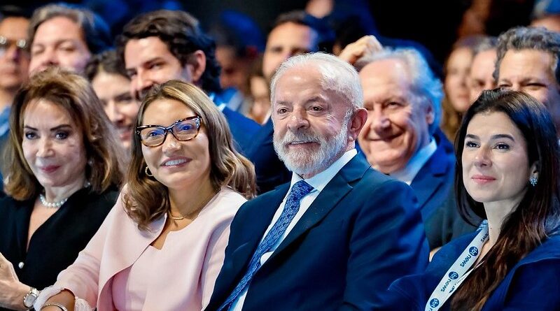 O orgulho judeu de Silvio Santos e a contradição moral no SBT