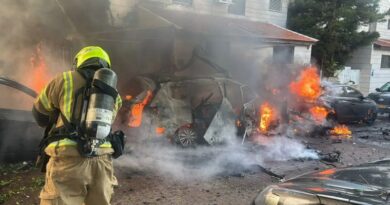 Irã dispara mísseis após ofensiva dos EUA e Israel