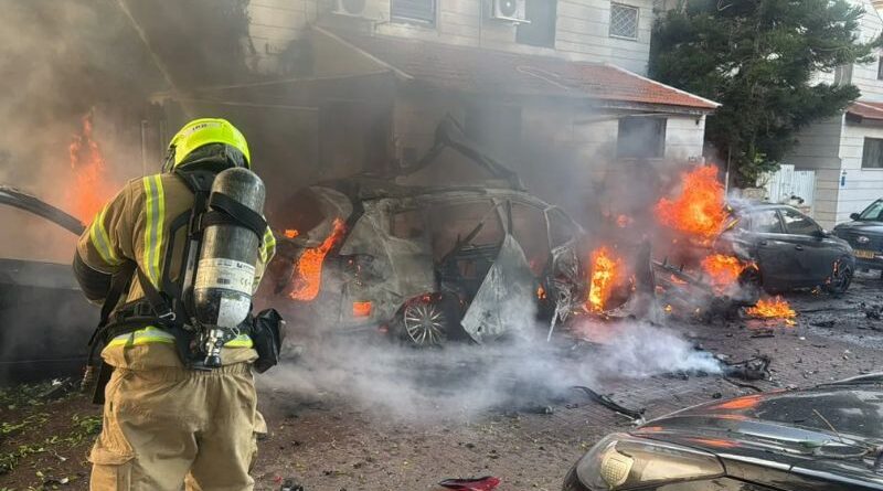 Irã dispara mísseis após ofensiva dos EUA e Israel