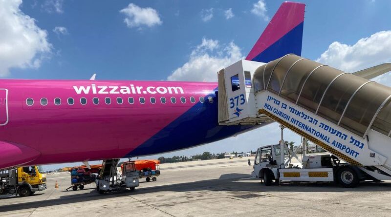 Apesar das tensões, israelenses continuam viajando