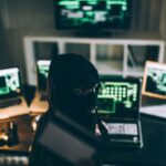 Antissemitismo digital cresce e se torna mais sofisticado