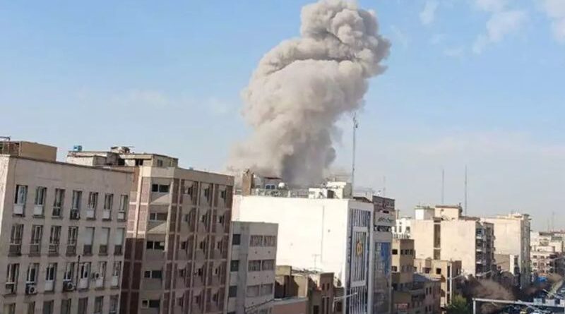 Israel e EUA lançam ataque conjunto contra o Irã