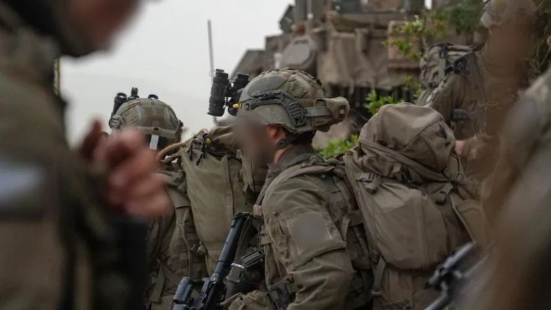 Israel ataca o Hezbollah e Irã fechar Ormuz